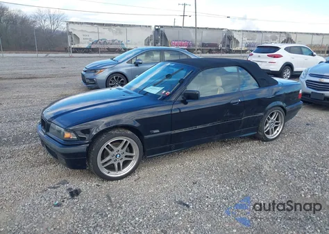 1995 BMW 325 Ic z USA, uszkodzony, nr VIN WBABJ5322SJC84261